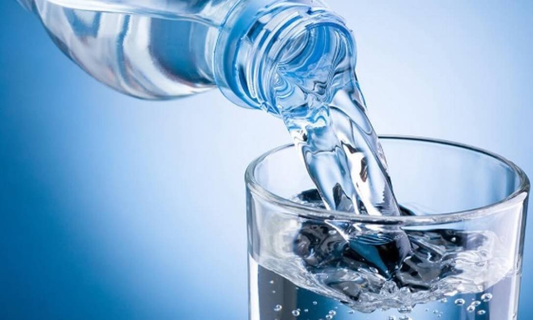 Como Ter Cuidados com a Pele: Descubra o Poder da Água para uma Pele Mais Bonita