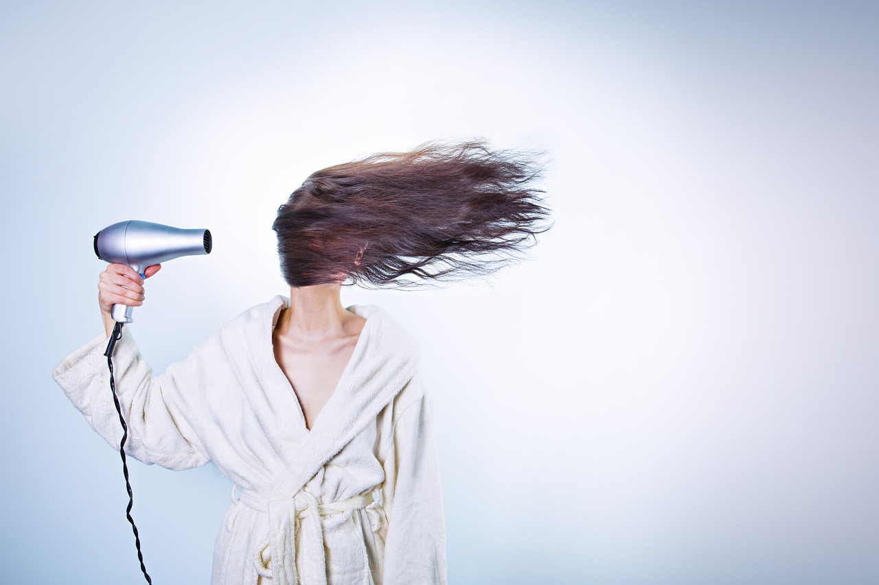 5 Dicas Infalíveis: Quais São os Cuidados a Ter com o Cabelo Usando Babosa para Hidratar os Fios?